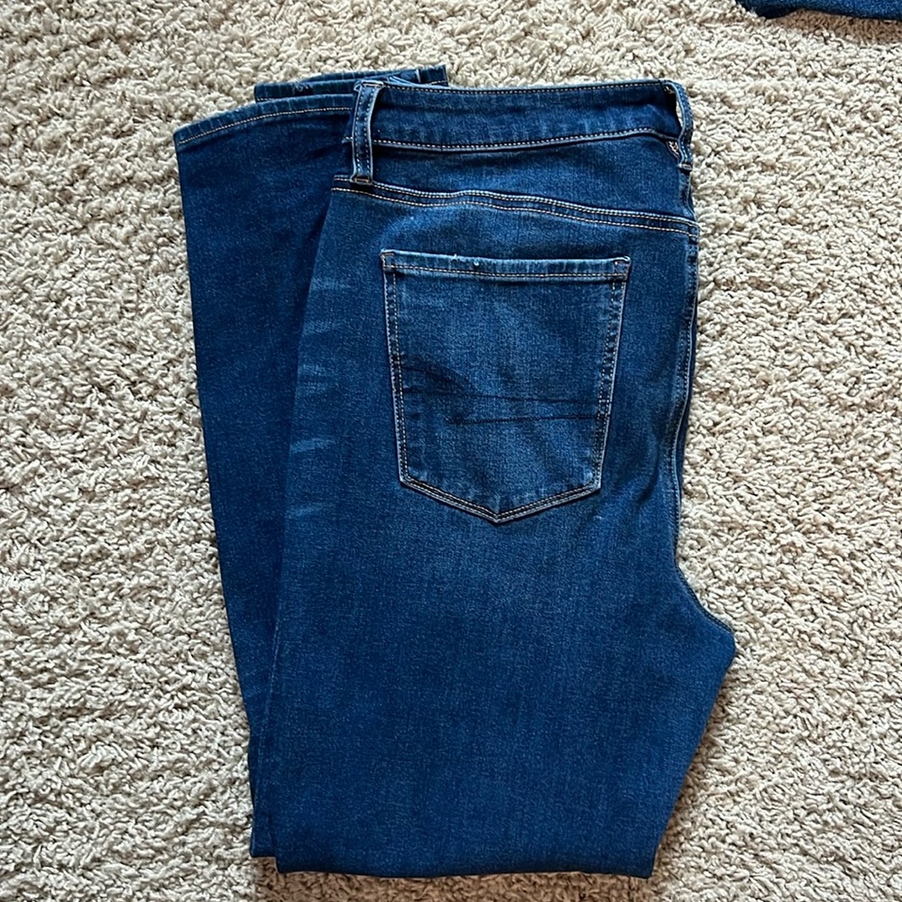 AE Super High Rise jegging.  Like new condition!